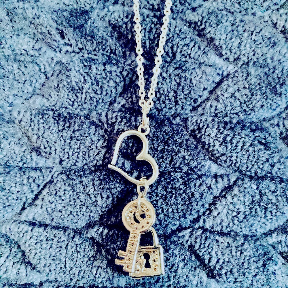 Hand Crafted Silver Fashion Necklaces